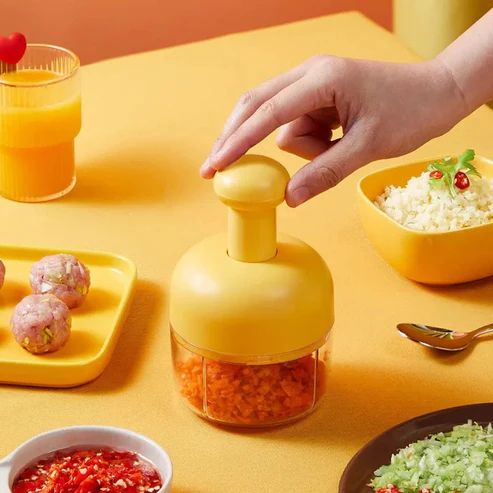 Manual Garlic Press – Durable Household Garlic Mashing Tool – Essential Kitchen Gadget & Cooking Accessory