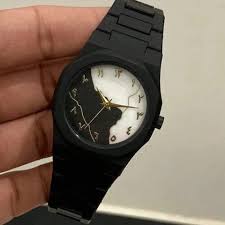 Aura Arabic Smart Watch – Modern Health & Fitness Smartwatch with Arabic Display and Customizable Watch Faces