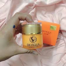 Here’s a look at Bio-Aqua Horse Oil Cream — what it is, what people say, and what you might want to watch out for. (If you want, I can also check if the version sold in Pakistan is genuine.)